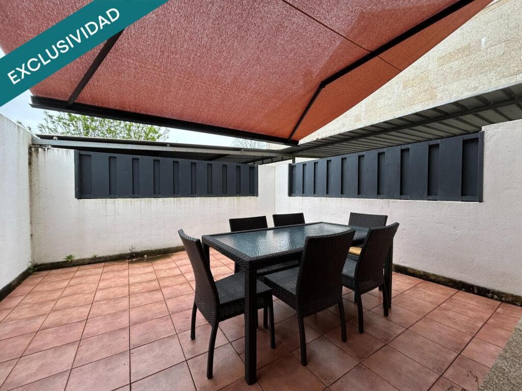 3 bedroom Flat for sale in Cangas with garage - € 395,000 (Ref: 9174032)