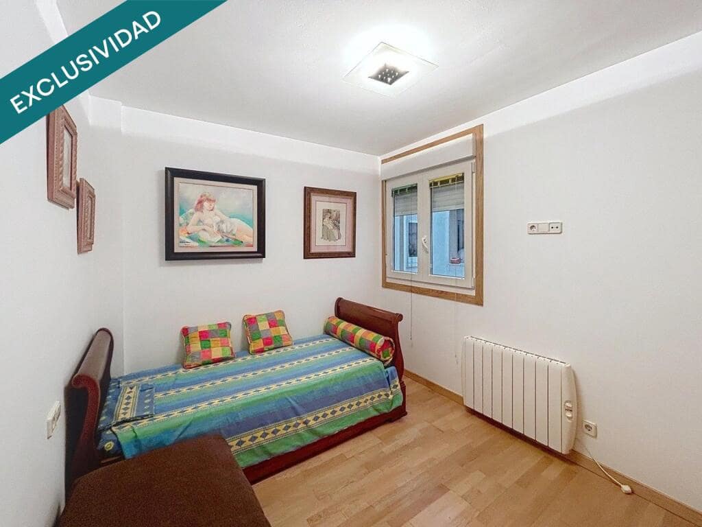 3 bedroom Flat for sale in Cangas with garage - € 395,000 (Ref: 9174032)