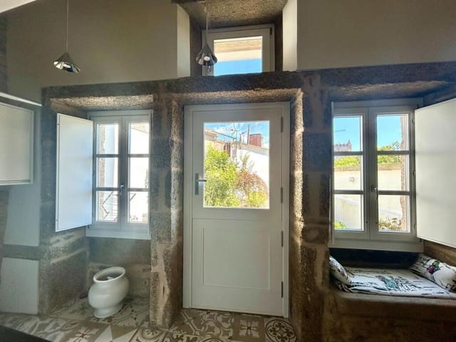 3 makuuhuone Rivitalo myytävänä paikassa Santiago de Compostela - 1 380 000 € (Ref: 9174033)