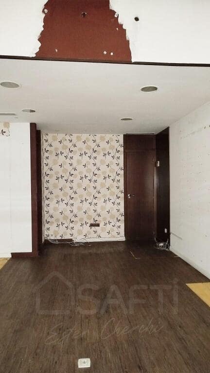 Komercyjne do wynajęcia w Santiago de Compostela - 590 € (Ref: 9174035)