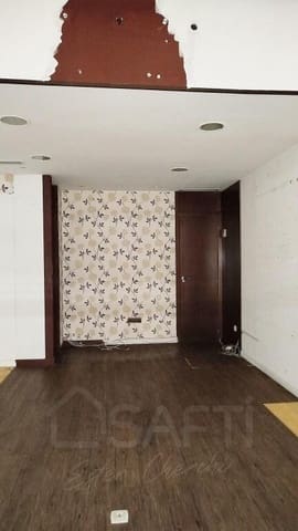 Commercial for rent in Santiago de Compostela - € 590 (Ref: 9174035)