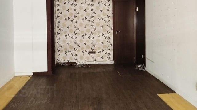 Commercial for rent in Santiago de Compostela - € 590 (Ref: 9174035)