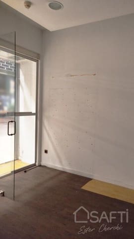 Commercial for rent in Santiago de Compostela - € 590 (Ref: 9174035)