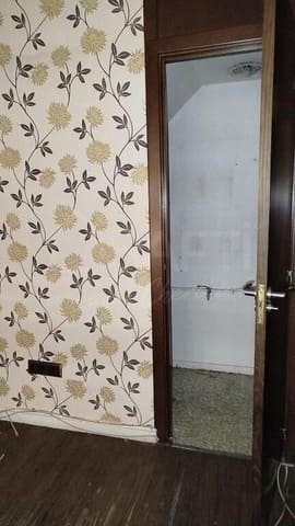 Commercial for rent in Santiago de Compostela - € 590 (Ref: 9174035)