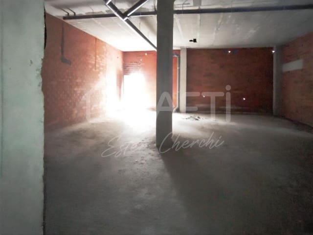 Commercieel te koop in Ames met garage - € 125.000 (Ref: 9174036)