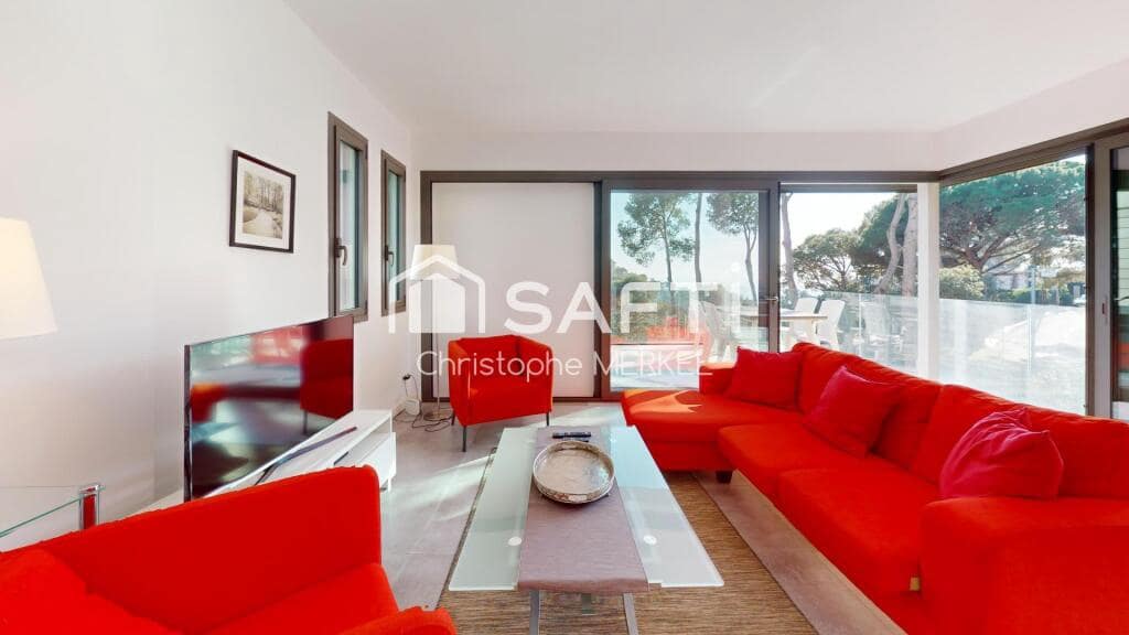 4 chambre Villa/Maison à vendre à Calella de Palafrugell avec piscine garage - 825 000 € (Ref: 9174040)