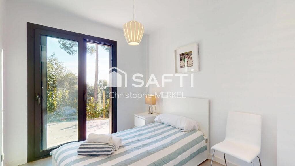 4 chambre Villa/Maison à vendre à Calella de Palafrugell avec piscine garage - 825 000 € (Ref: 9174040)