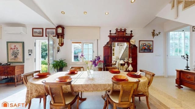 4 soverom Villa til salgs i Girona by med svømmebasseng garasje - € 890 000 (Ref: 9174042)