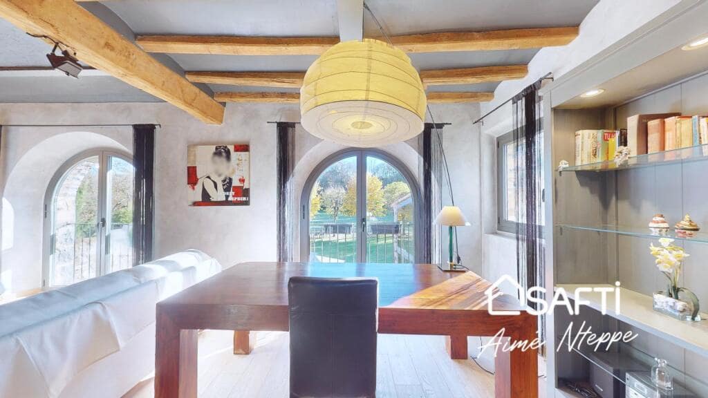 4 soveværelse Finca/Landehus til salg i Sant Joan les Fonts med swimmingpool garage - € 1.250.000 (Ref: 9174043)