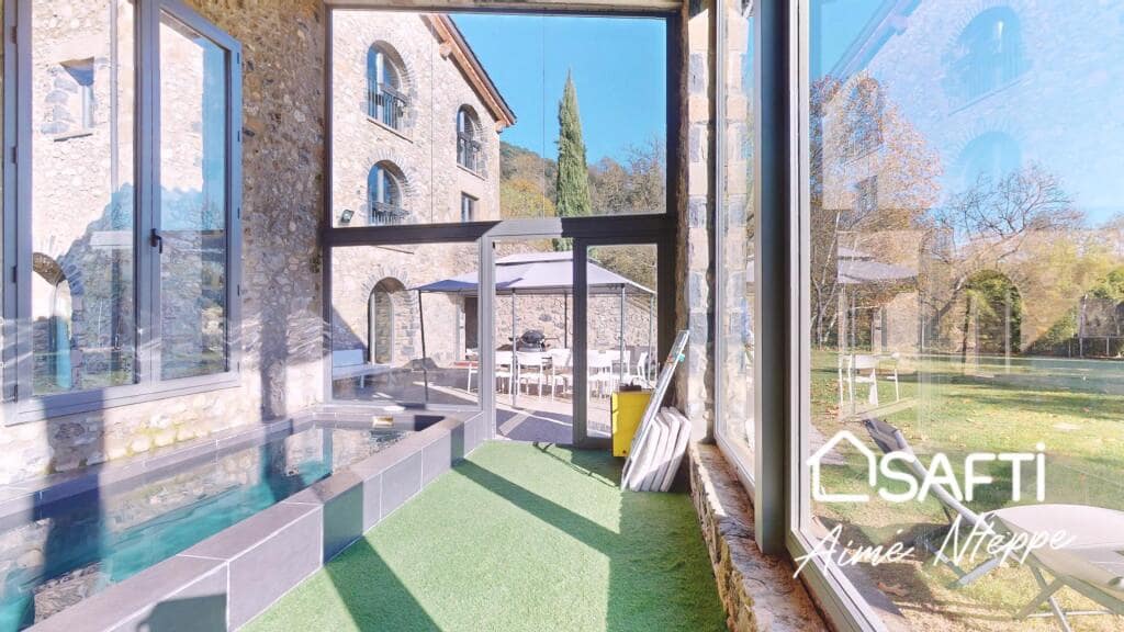 4 soveværelse Finca/Landehus til salg i Sant Joan les Fonts med swimmingpool garage - € 1.250.000 (Ref: 9174043)