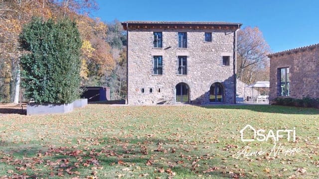 4 chambre Finca/Maison de Campagne à vendre à Sant Joan les Fonts avec piscine garage - 1 250 000 € (Ref: 9174043)