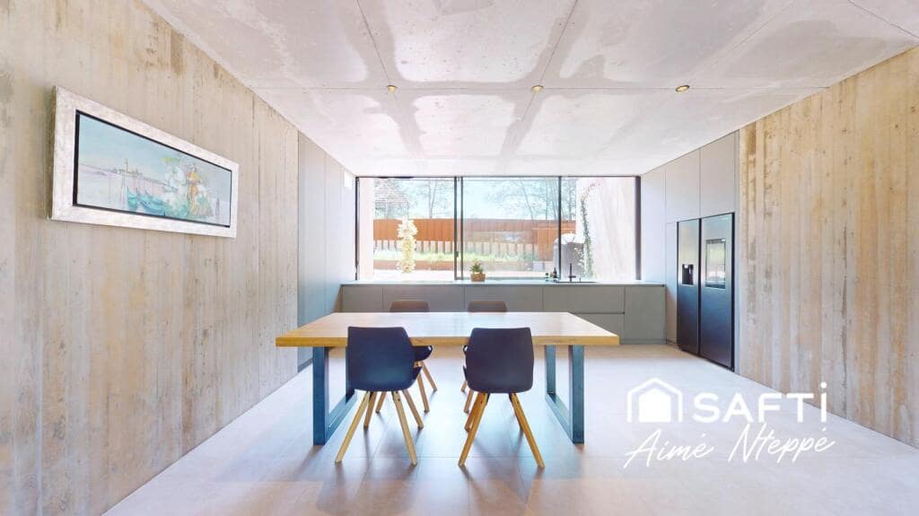 6 slaapkamer Villa te koop in Sant Julia de Ramis met zwembad garage - € 985.000 (Ref: 9174047)