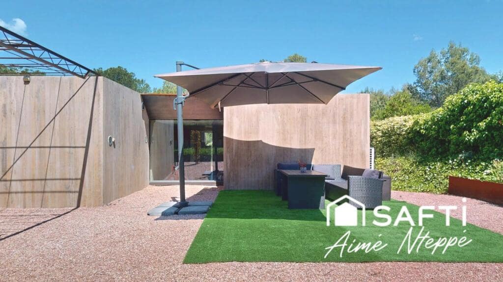 6 slaapkamer Villa te koop in Sant Julia de Ramis met zwembad garage - € 985.000 (Ref: 9174047)