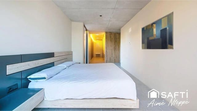 6 bedroom Villa for sale in Sant Julià de Ramis with pool garage - € 985,000 (Ref: 9174047)