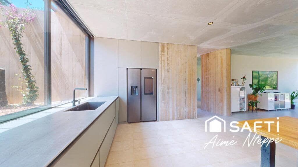 6 slaapkamer Villa te koop in Sant Julia de Ramis met zwembad garage - € 985.000 (Ref: 9174047)