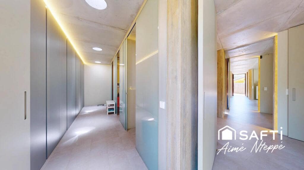 6 slaapkamer Villa te koop in Sant Julia de Ramis met zwembad garage - € 985.000 (Ref: 9174047)