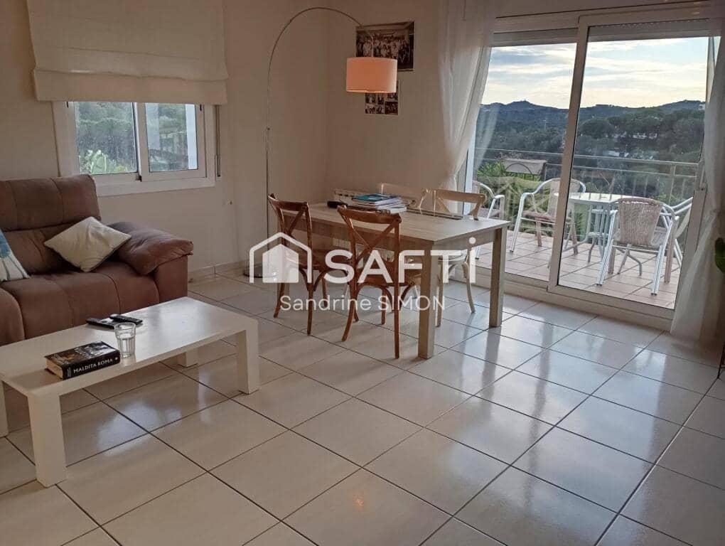 3 slaapkamer Villa te koop in Lloret de Mar met zwembad garage - € 380.000 (Ref: 9174052)