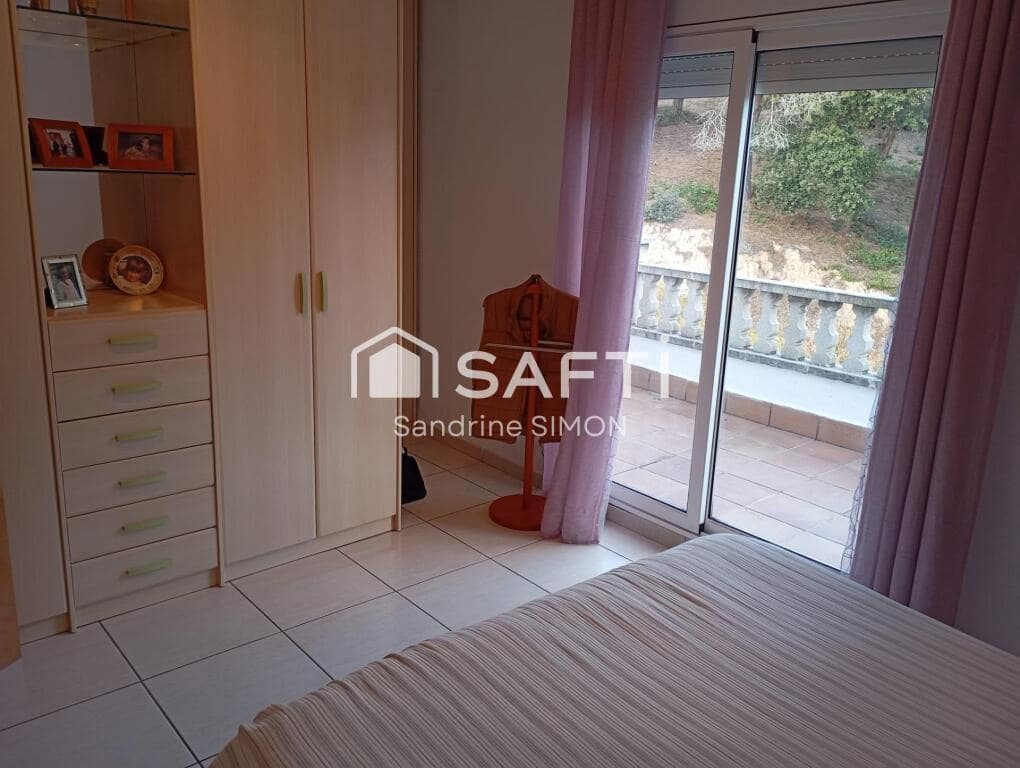 3 slaapkamer Villa te koop in Lloret de Mar met zwembad garage - € 380.000 (Ref: 9174052)