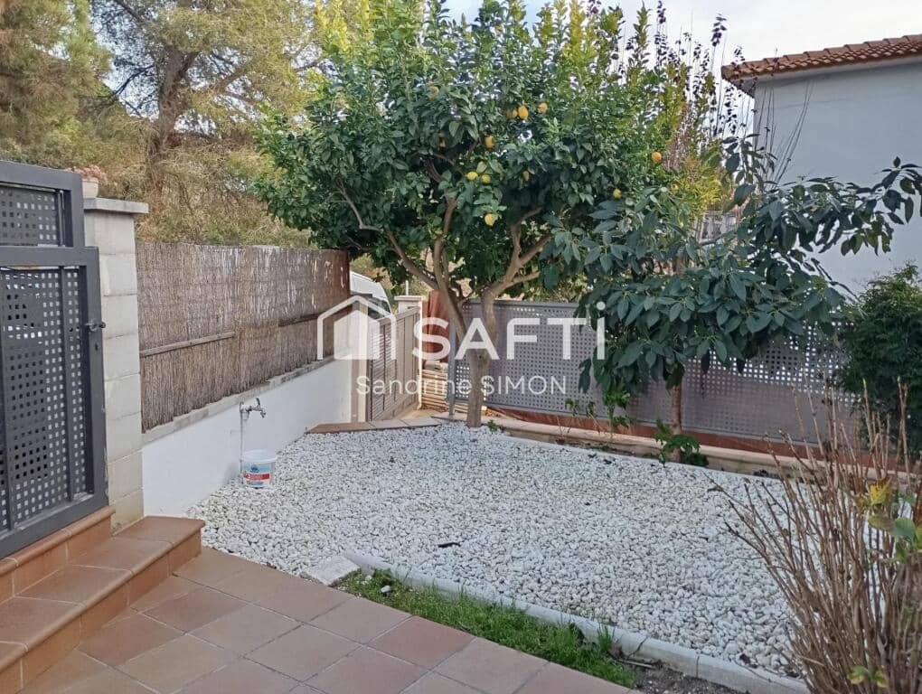 3 slaapkamer Villa te koop in Lloret de Mar met zwembad garage - € 380.000 (Ref: 9174052)