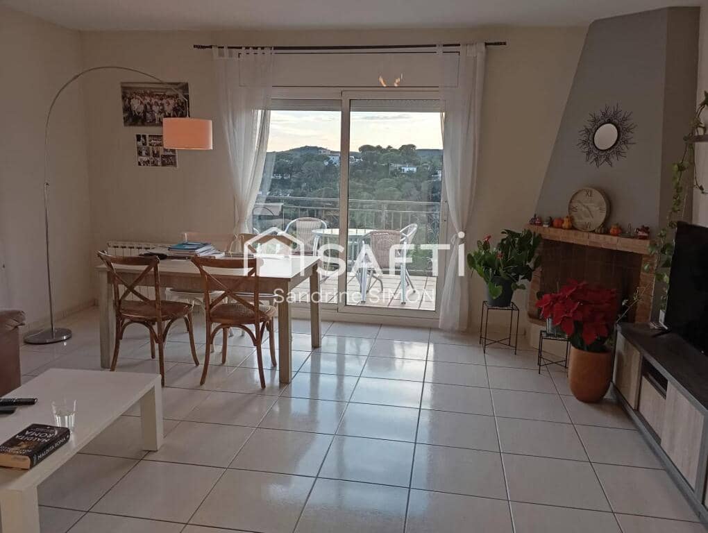 3 slaapkamer Villa te koop in Lloret de Mar met zwembad garage - € 380.000 (Ref: 9174052)