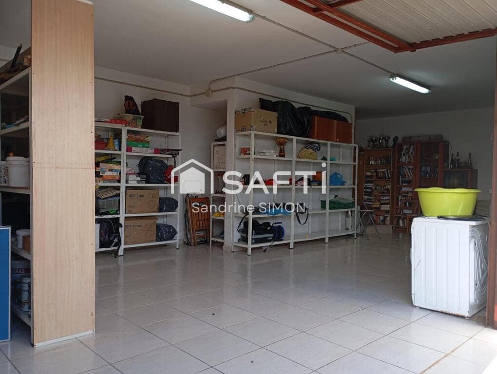 3 slaapkamer Villa te koop in Lloret de Mar met zwembad garage - € 380.000 (Ref: 9174052)