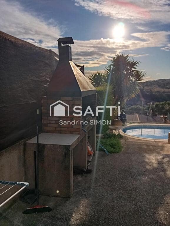 3 slaapkamer Villa te koop in Lloret de Mar met zwembad garage - € 380.000 (Ref: 9174052)