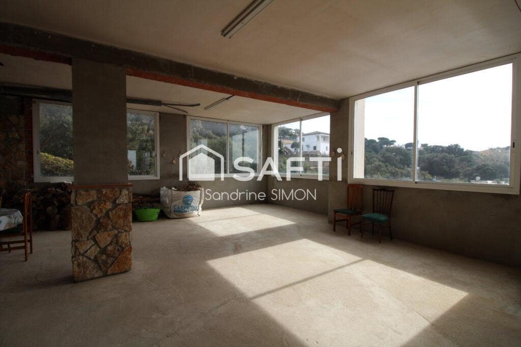 4 sypialnia Willa na sprzedaż w Vidreres z basenem - 315 000 € (Ref: 9174053)