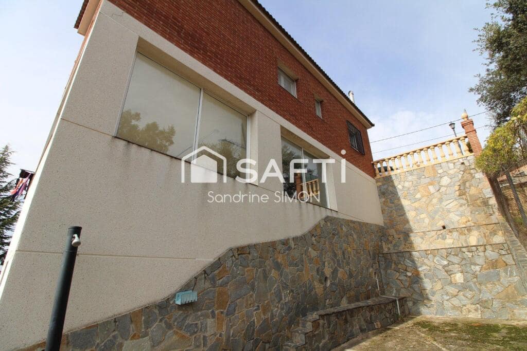 4 sypialnia Willa na sprzedaż w Vidreres z basenem - 315 000 € (Ref: 9174053)