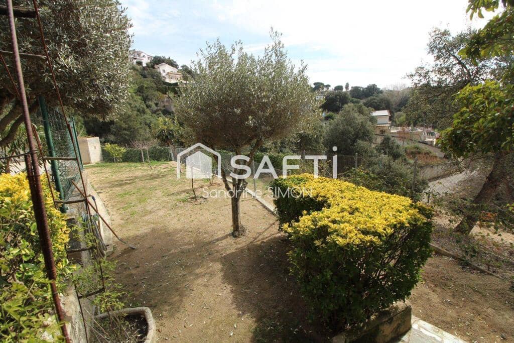 4 sypialnia Willa na sprzedaż w Vidreres z basenem - 315 000 € (Ref: 9174053)