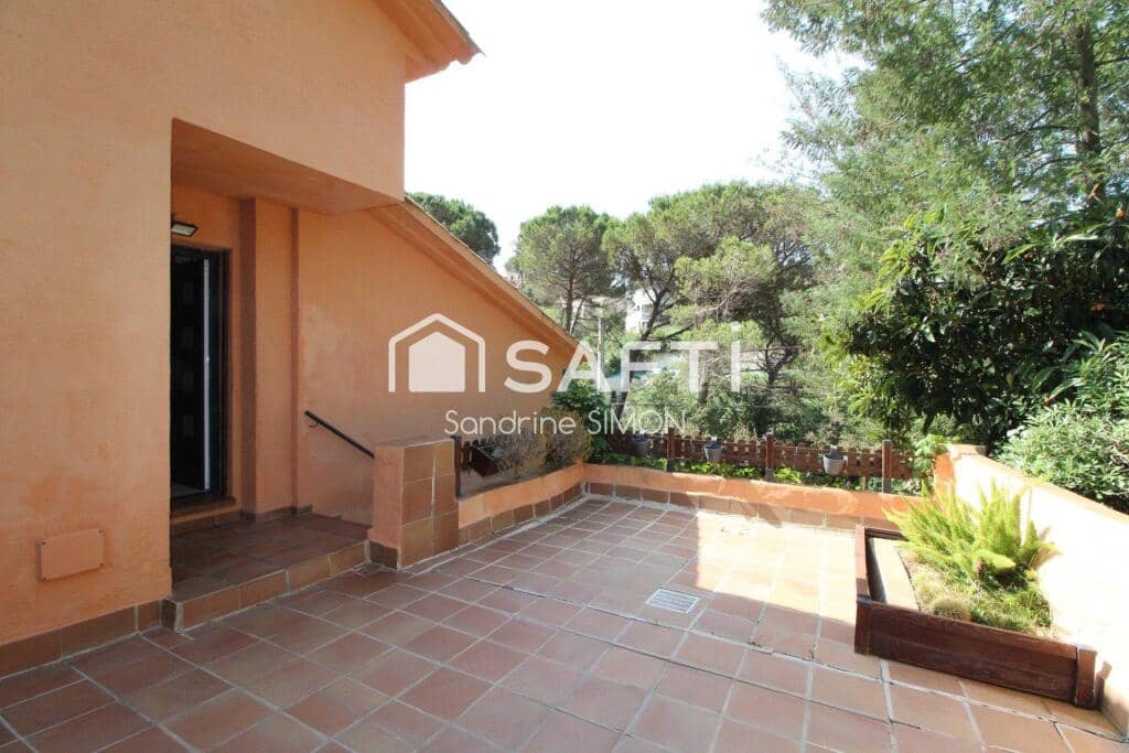 4 soveværelse Villa til salg i Vidreres med swimmingpool garage - € 265.000 (Ref: 9174058)