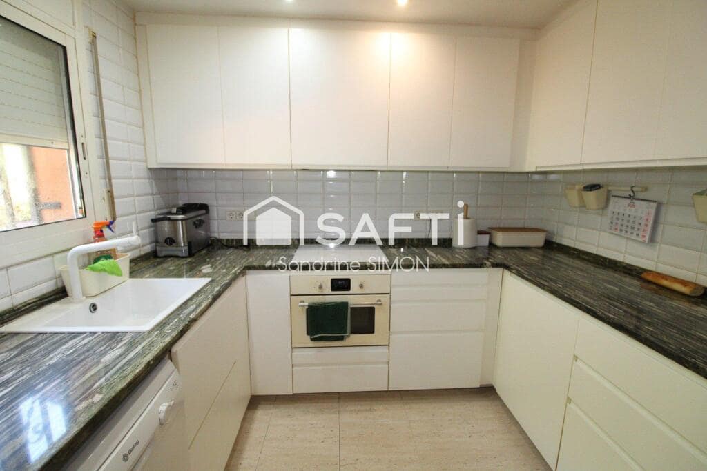 4 soveværelse Villa til salg i Vidreres med swimmingpool garage - € 265.000 (Ref: 9174058)