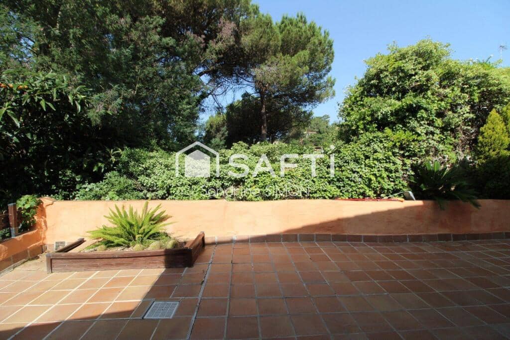 4 soveværelse Villa til salg i Vidreres med swimmingpool garage - € 265.000 (Ref: 9174058)