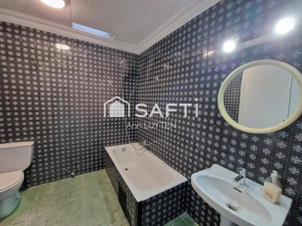 4 slaapkamer Villa te koop in Palau-saverdera met garage - € 249.000 (Ref: 9174062)