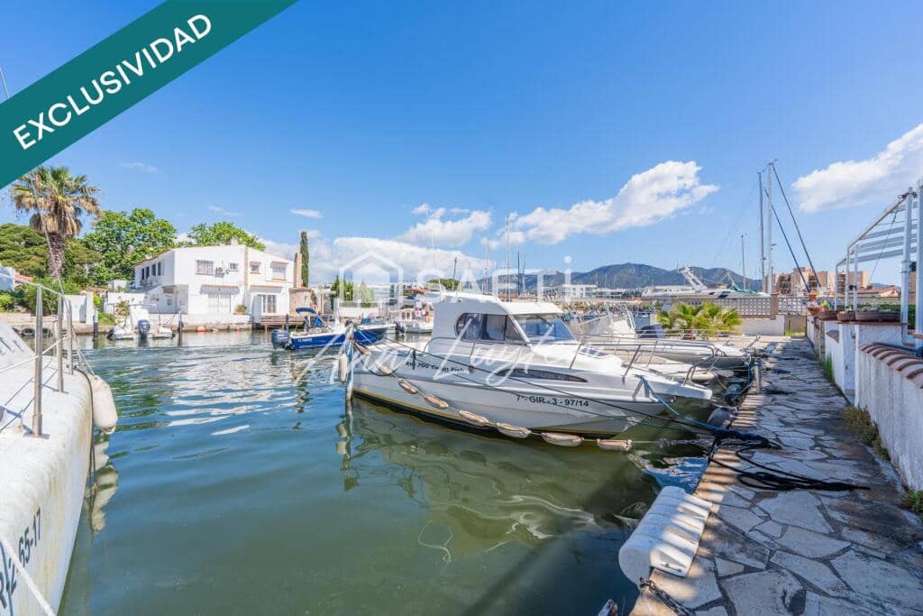 3 sovrum Radhus till salu i Roses med garage - 399 000 € (Ref: 9174066)