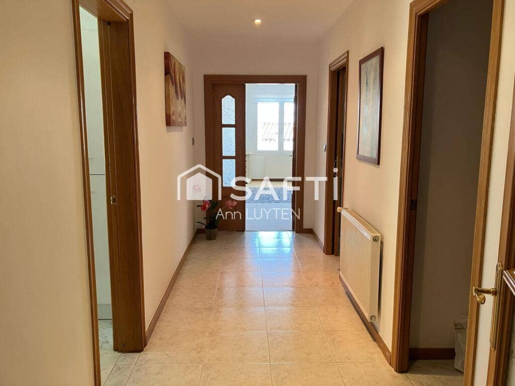 Chalet de 7 habitaciones en Roses en venta con piscina garaje - 649.000 € (Ref: 9174067)