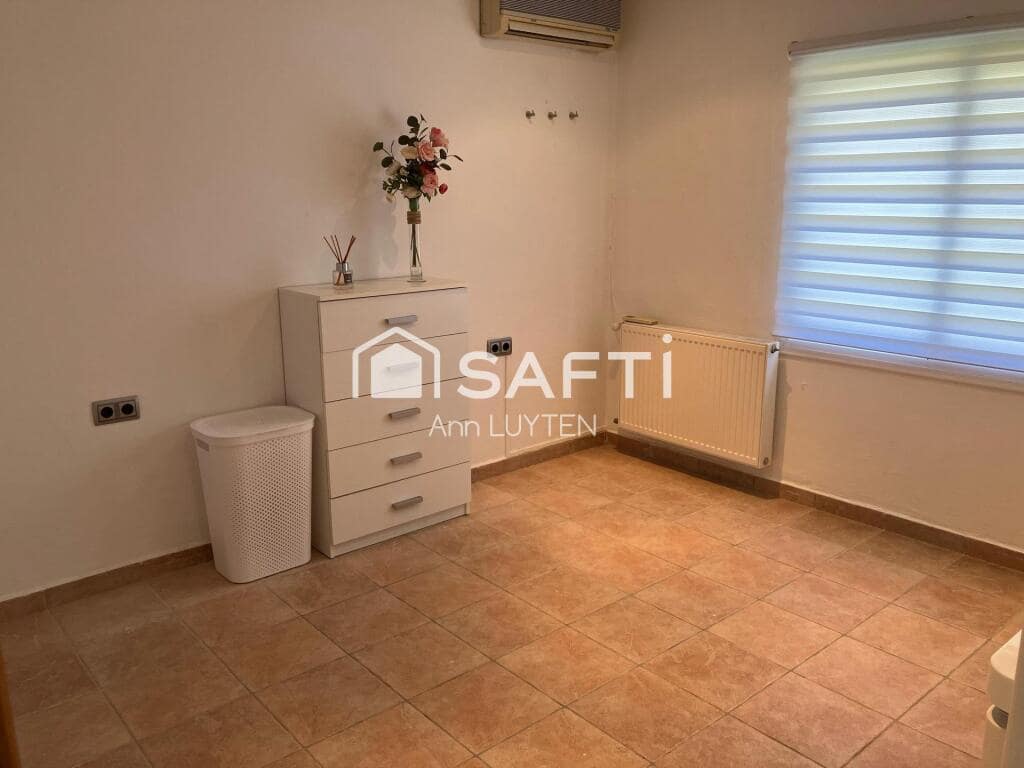 Chalet de 7 habitaciones en Roses en venta con piscina garaje - 649.000 € (Ref: 9174067)