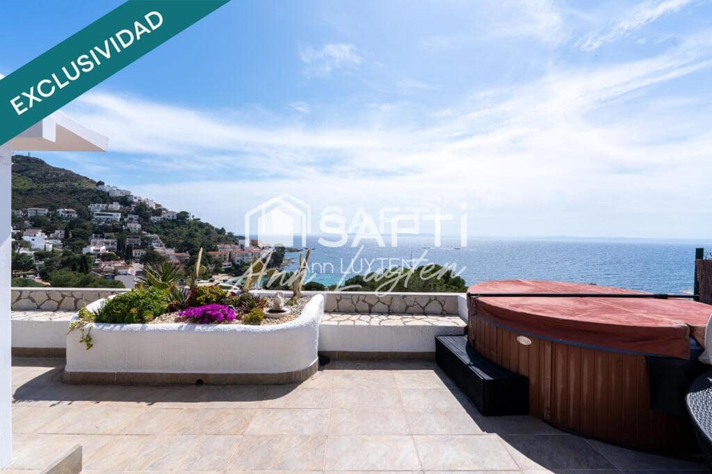 2 soveværelse Penthouse til salg i Roses med garage - € 698.000 (Ref: 9174068)