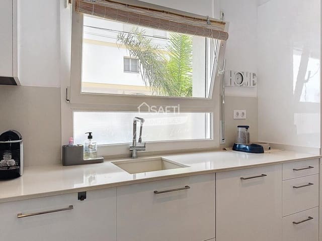 3 soveværelse Villa til salg i Empuriabrava, Castelló d'Empúries - € 549.000 (Ref: 9174075)