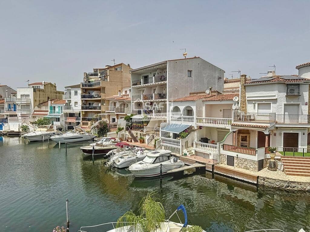 3 soveværelse Villa til salg i Empuriabrava - € 549.000 (Ref: 9174075)