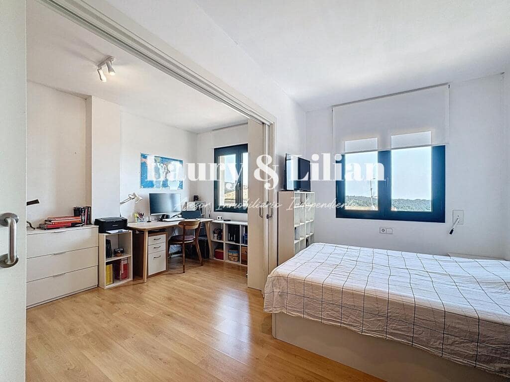 3 bedroom Villa for sale in Vilamaniscle with garage - € 350,000 (Ref: 9174083)