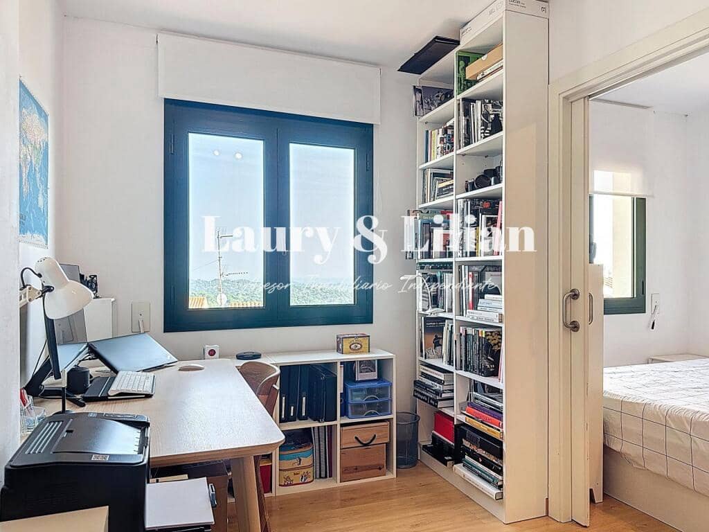 3 bedroom Villa for sale in Vilamaniscle with garage - € 350,000 (Ref: 9174083)