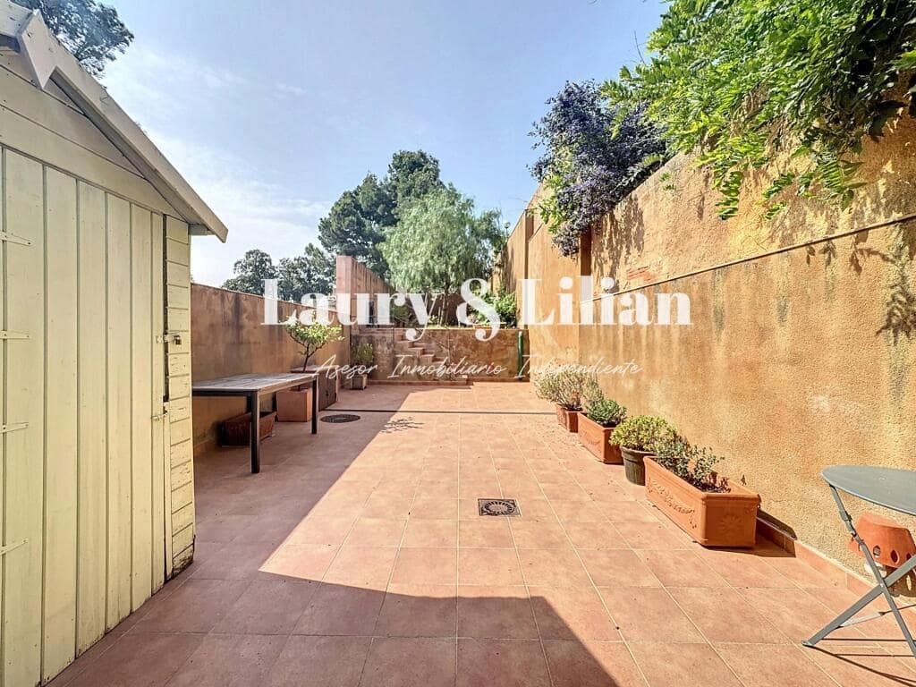 3 bedroom Villa for sale in Vilamaniscle with garage - € 350,000 (Ref: 9174083)