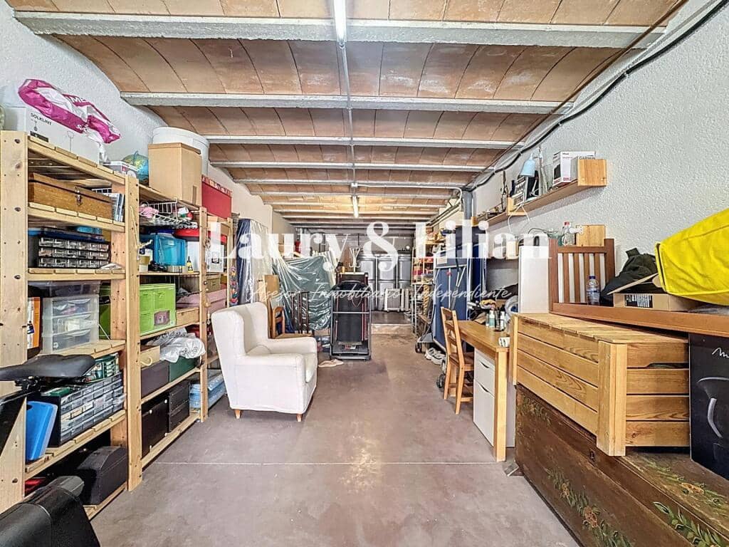 3 bedroom Villa for sale in Vilamaniscle with garage - € 350,000 (Ref: 9174083)