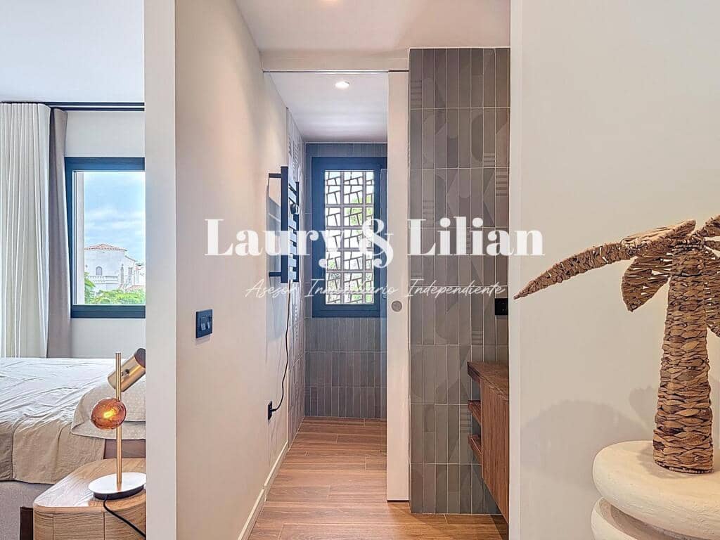 4 sypialnia Willa na sprzedaż w Empuriabrava z basenem - 1 450 000 € (Ref: 9174085)