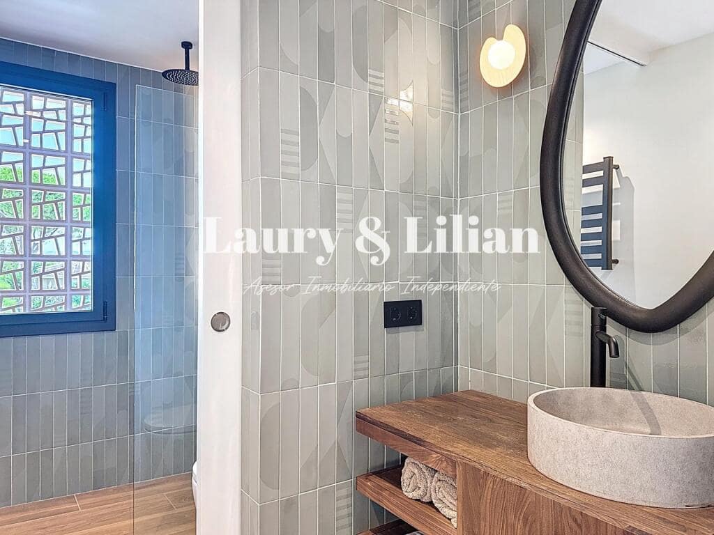 4 sypialnia Willa na sprzedaż w Empuriabrava z basenem - 1 450 000 € (Ref: 9174085)