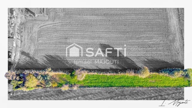 Mark till salu i Cruïlles Monells i Sant Sadurní de I'Heura - 85 000 € (Ref: 9174088)