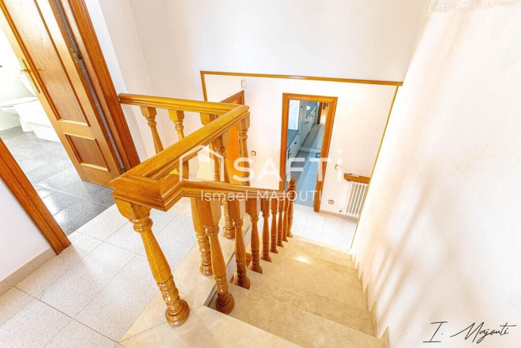 4 soverom Villa til salgs i Sant Julia de Ramis med garasje - € 469 000 (Ref: 9174089)