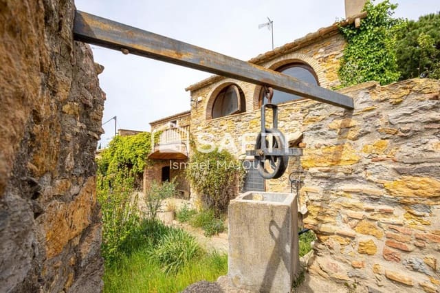 8 soveværelse Villa til salg i La Bisbal d'Empordà med garage - € 630.000 (Ref: 9174091)