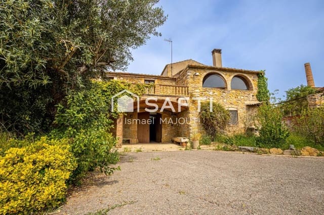 8 bedroom Villa for sale in La Bisbal d'Empordà with garage - € 630,000 (Ref: 9174091)