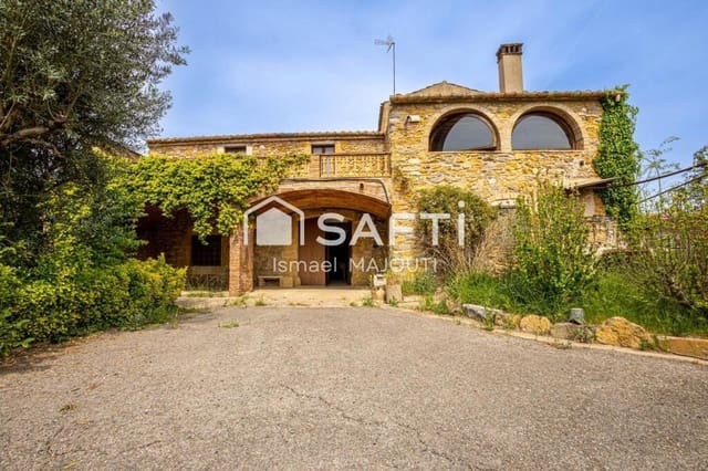 8 bedroom Villa for sale in La Bisbal d'Empordà with garage - € 630,000 (Ref: 9174091)
